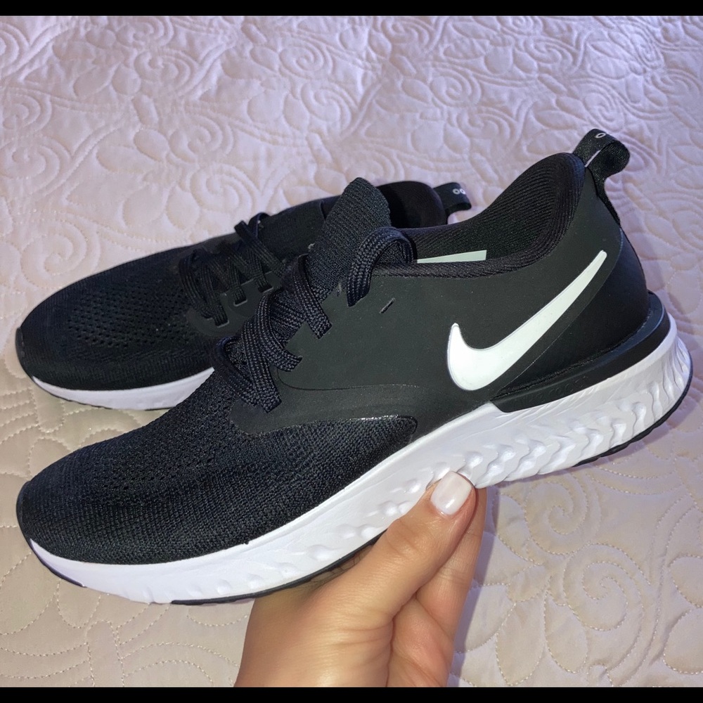 Women’s Nike Odyssey React 2 Flyknit Running Shoe